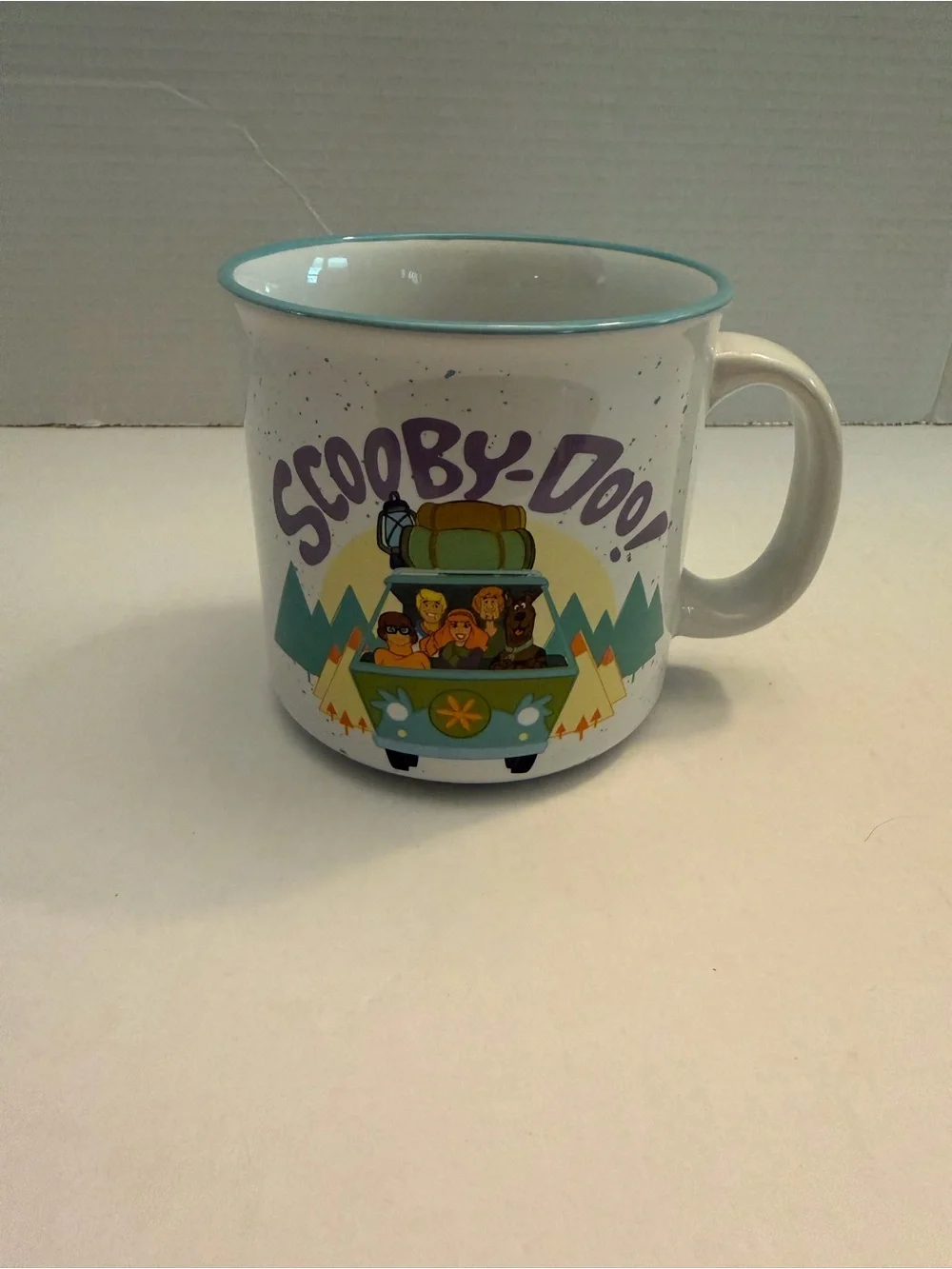 Ceramic Scooby-Doo coffee mug.